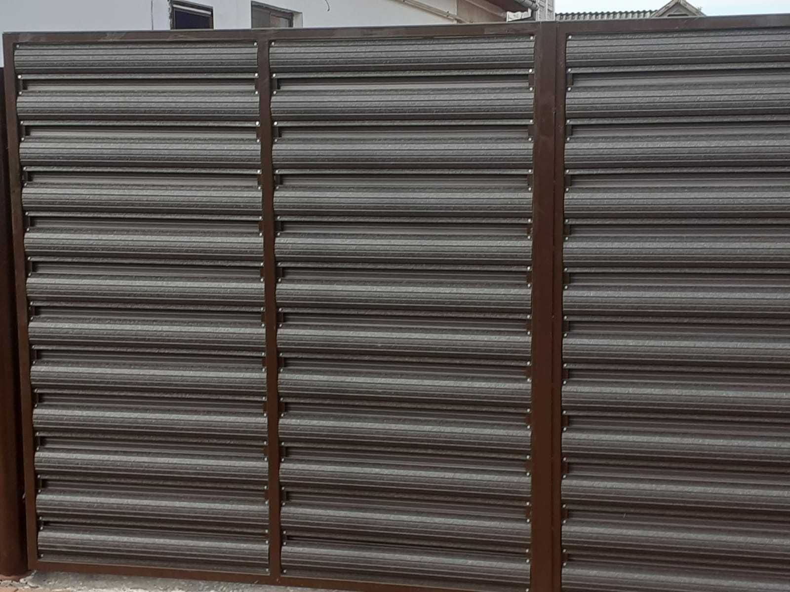 Profile metalice pentru panouri de gard orizontale tip jaluzea 0.60 mm