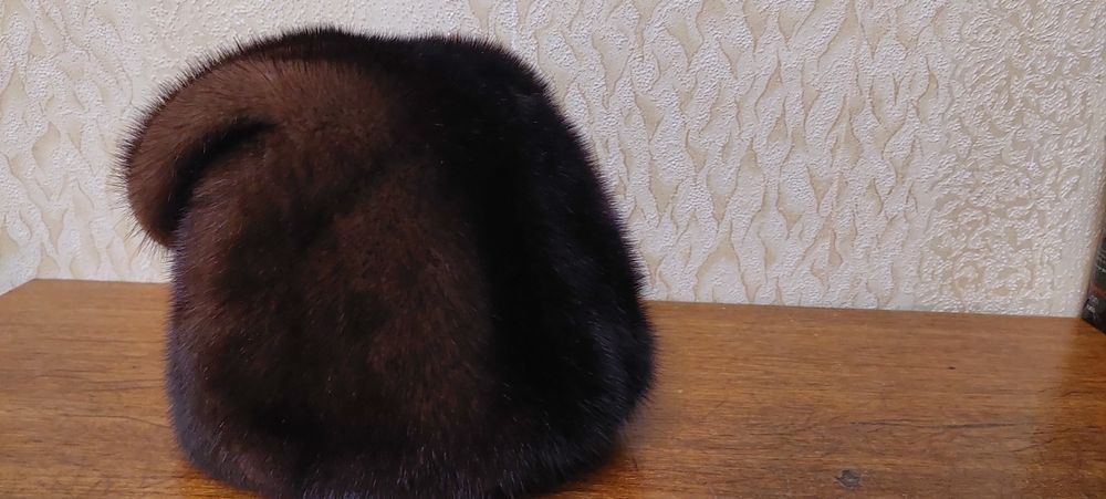 Продам норковую шапку