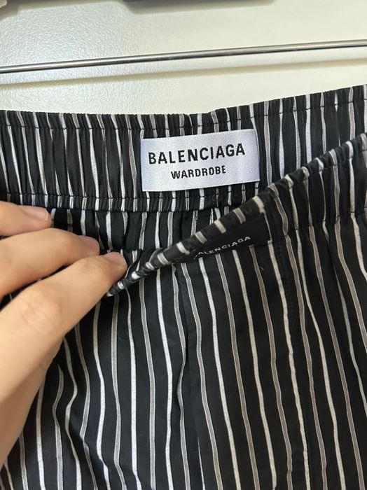 Къси панталонки Balenciaga