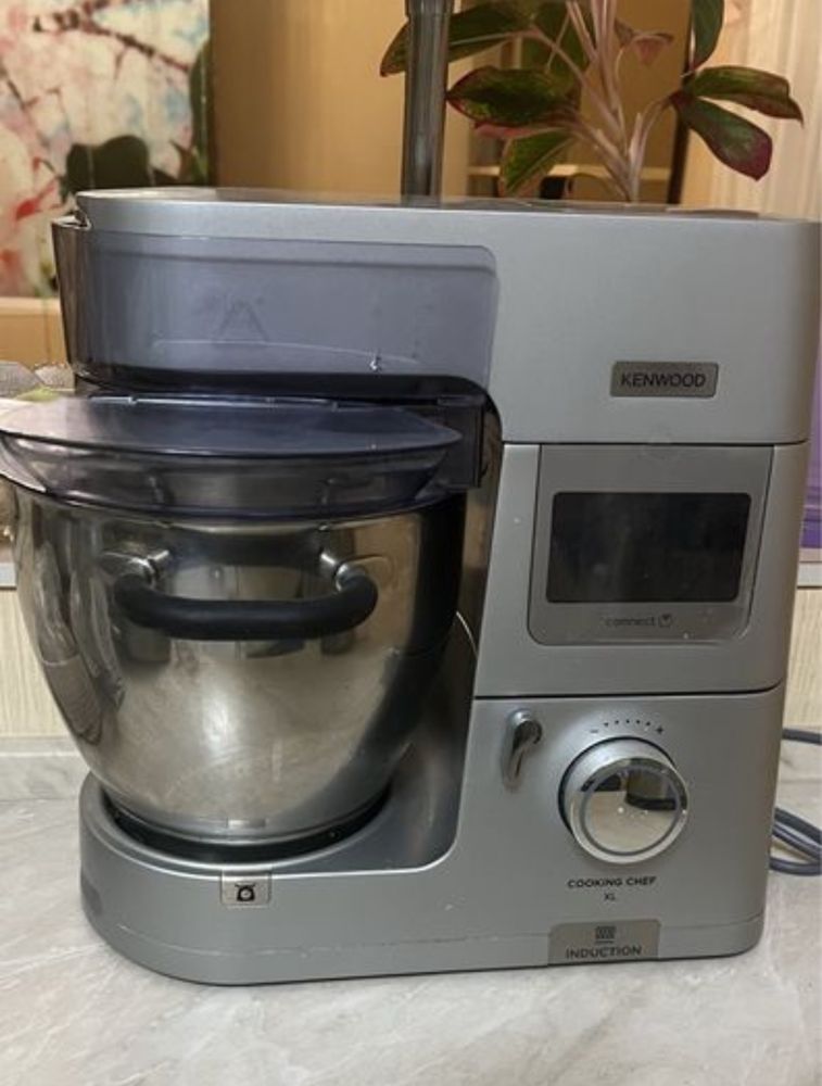 Продам Kenwood Cooking Chef XL