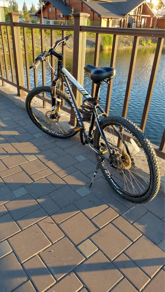 Продам велосипед cannondale