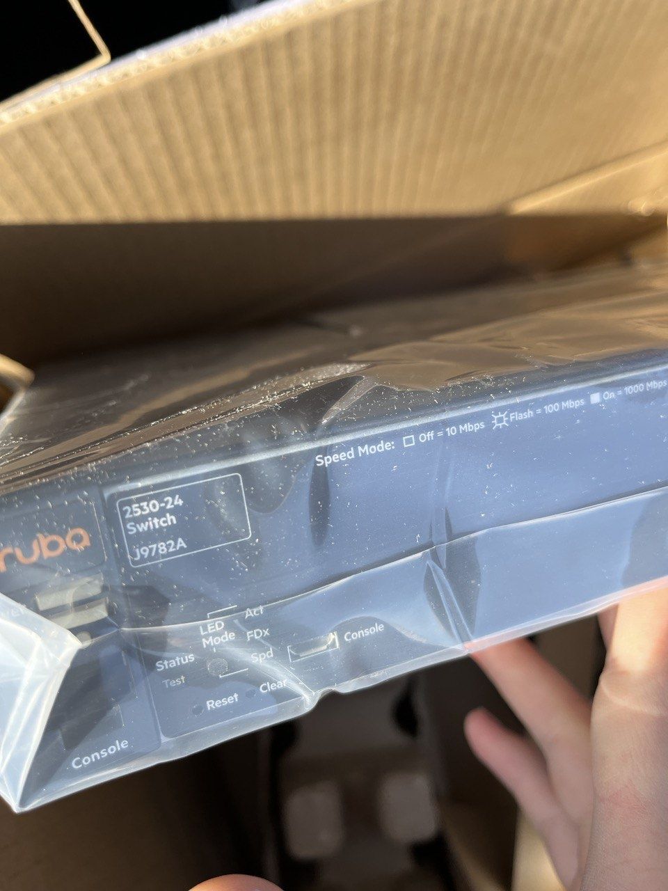 Срочно! Управляемый Коммутатор Aruba 2530-24
