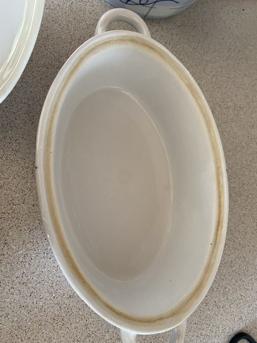 2 броя винтидж порцеланов съд и супник/ тенджера с капаци