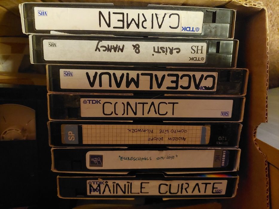 Casete video de vinzare in stare foarte buns