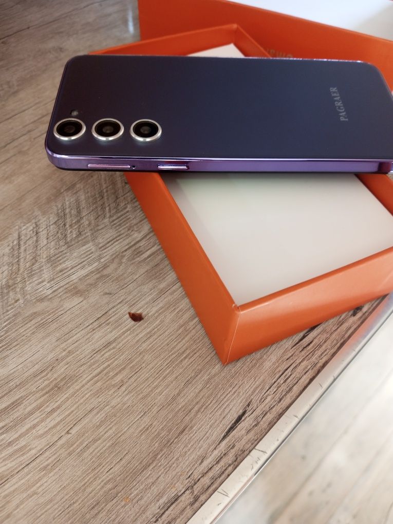 Samsung A 05  holati yangi