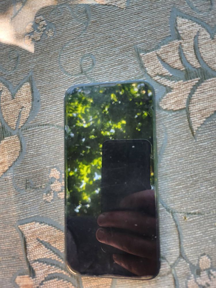iPhone 13 256gb.