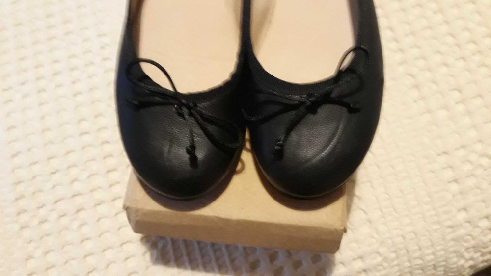 Дамски черни пантофки естествена кожа