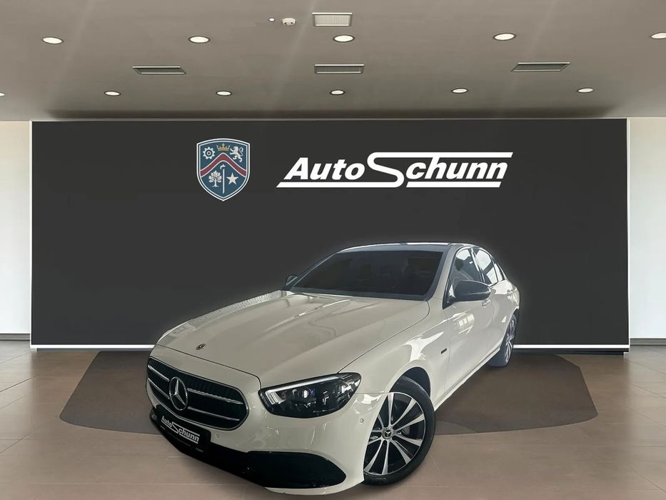 Mercedes-Benz E E 300 de Avantgarde/Panorama/Night/Navi MBUX/Garantie