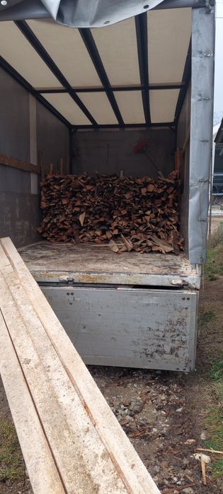 Vând deșeuri brad,lemn de foc 125 lei metrul ster