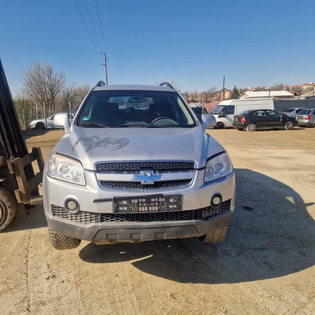 Chevrolet Captiva 2.4i 140кс за части