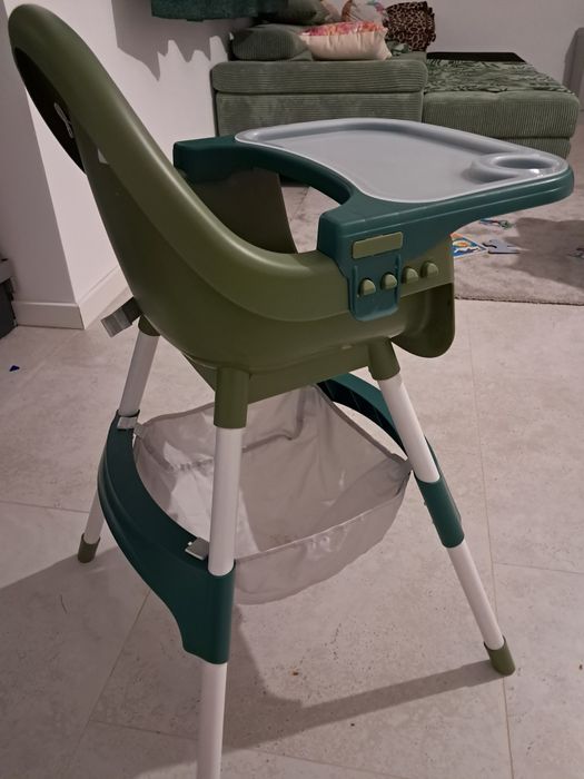 Vând scaun de masa pentru copill 6+