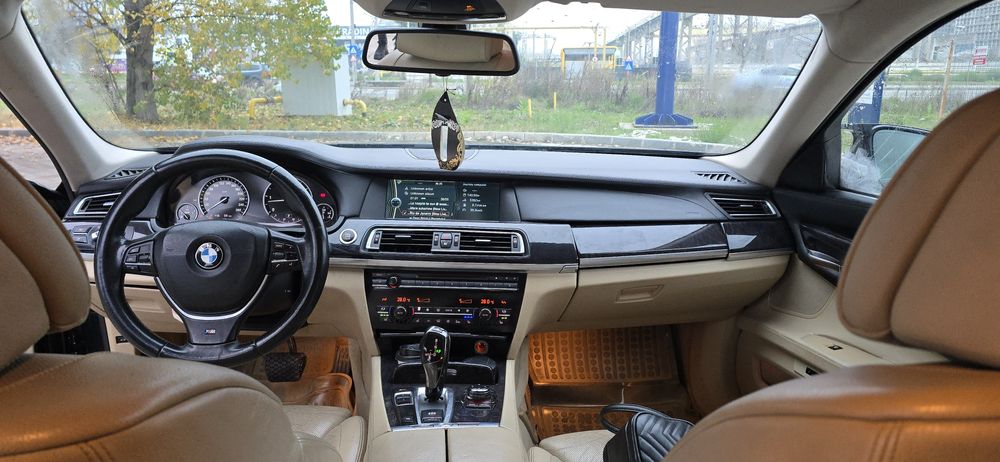 BMW 730d 245cp M-paket- Nu accept variante!!