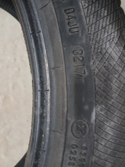 Зимни гуми континентал 235/45/18