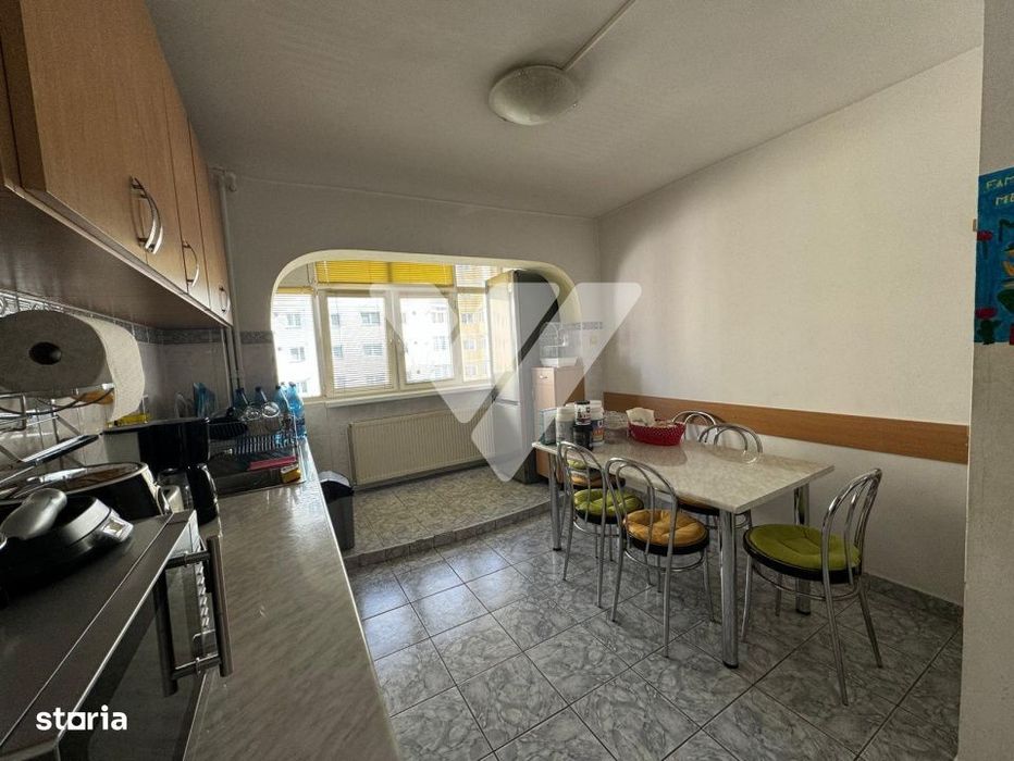Apartament 3 camere 68 mp mobilat si utilat zona Vasile Aaron
