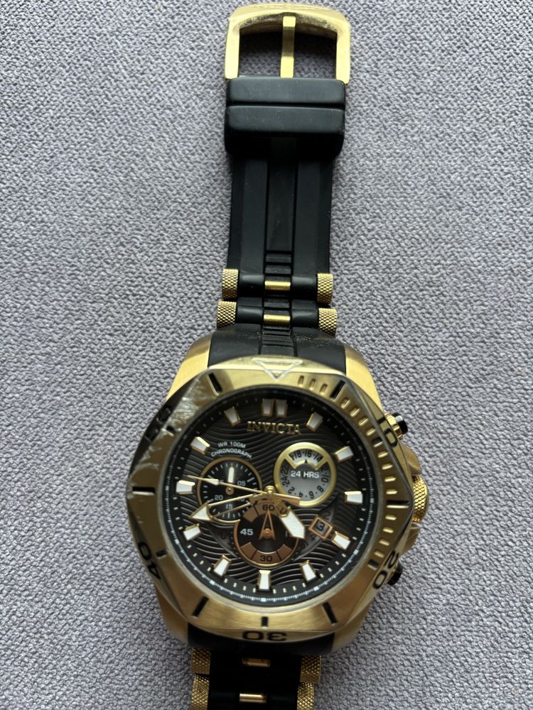 Часовник INVICTA