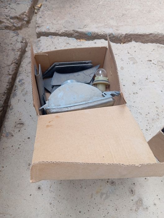 Продам поворотники на гольф 3