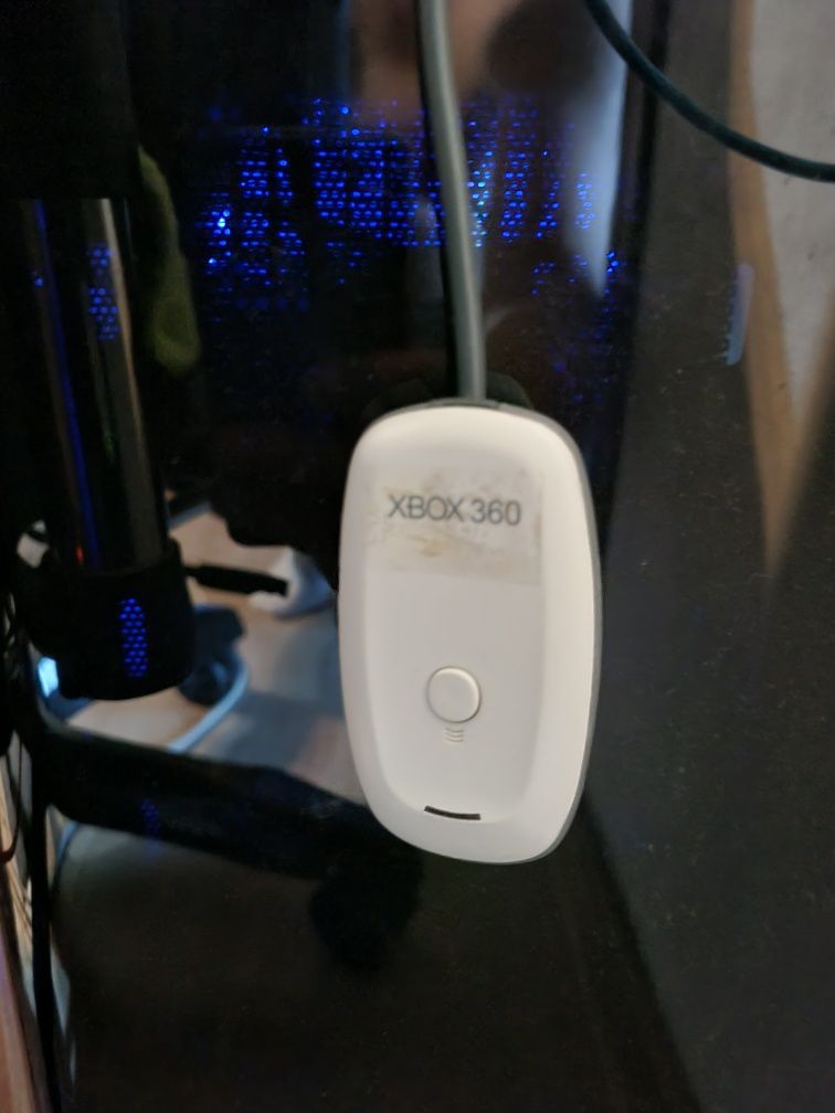 Adaptor wireless de la manete xbox360 la pc