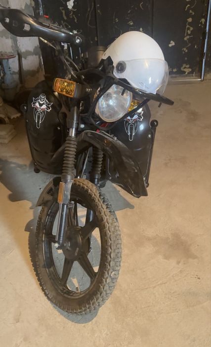 Мотоцикл, GS 200