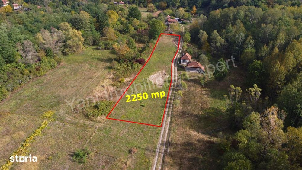 Teren de vânzare în comuna Poienarii de Argeș, județ Argeș.