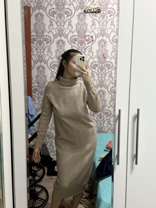 Продается женское платье