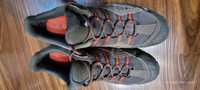 Продаю мужские кроссовки Quechua 45 размер