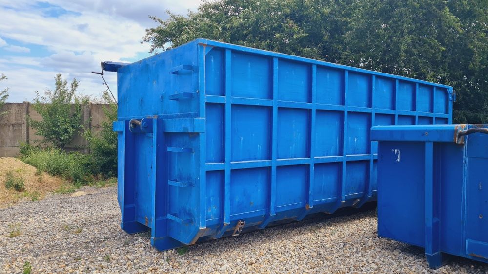 Închiriez container abrollkipper