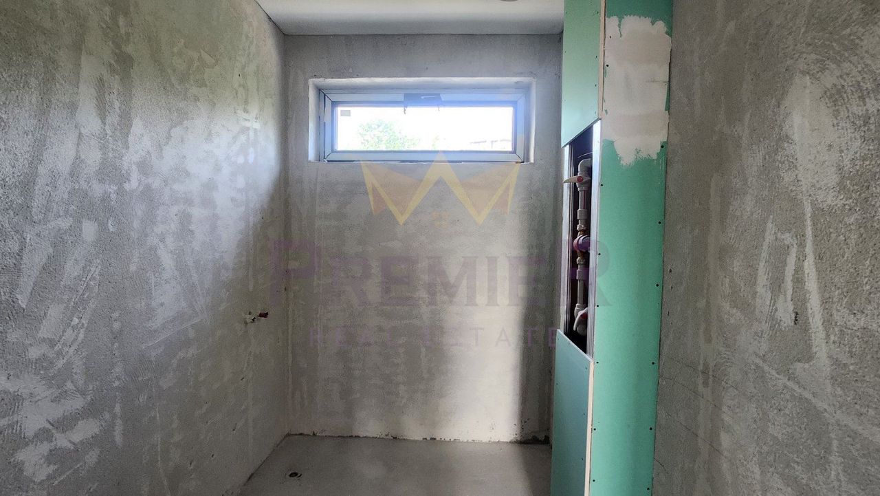 Продава се Четиристаен апартамент в Варна, Бриз - 166 кв.м за 2049 €/кв.м - Снимка #6