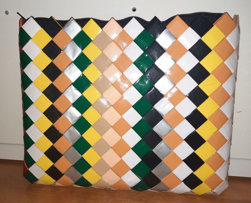 Plic/poseta din hartie de revista