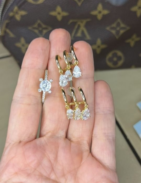 Бижутерия Сережки кольца украшение