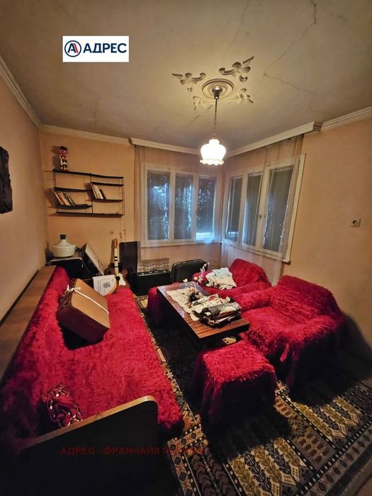Етаж от къща в Плевен-Сторгозия площ 80 цена 140000