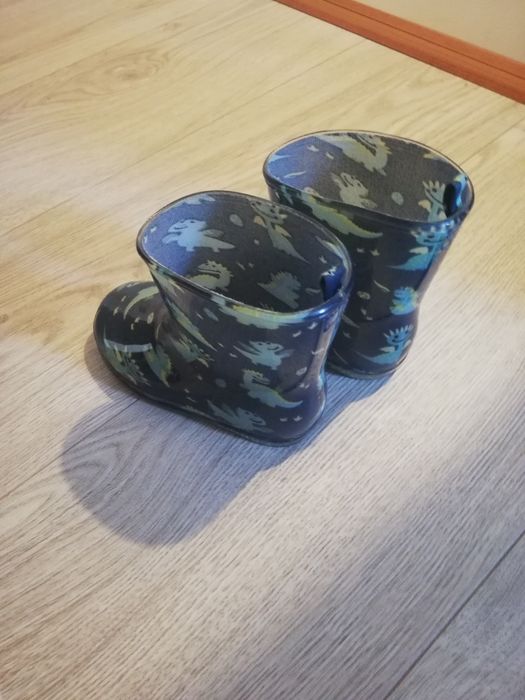 Cizmulițe din cauciuc.