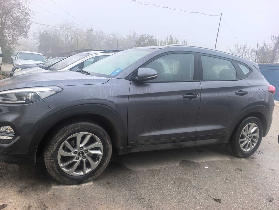 Hyundai tucson 1.6 бензин 2016 за части
