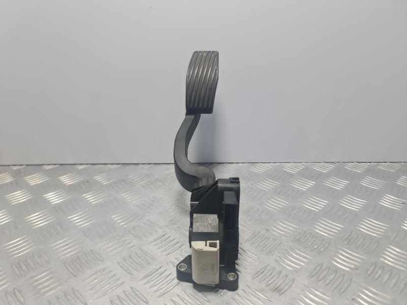 Pedala acceleratie Opel Corsa D