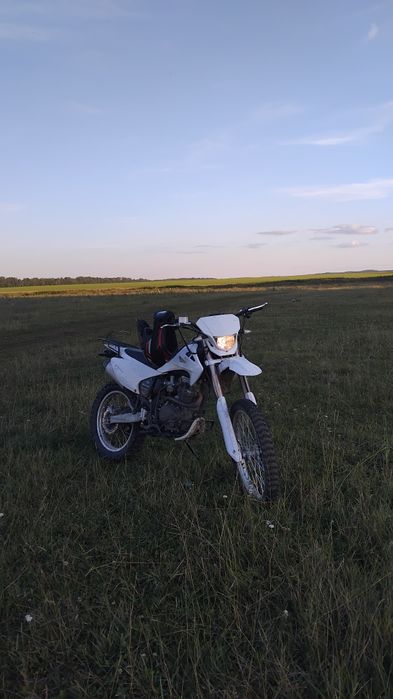 Продам эндуро  250 куб