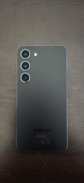 Samsung S23 256GB неразличим от нов