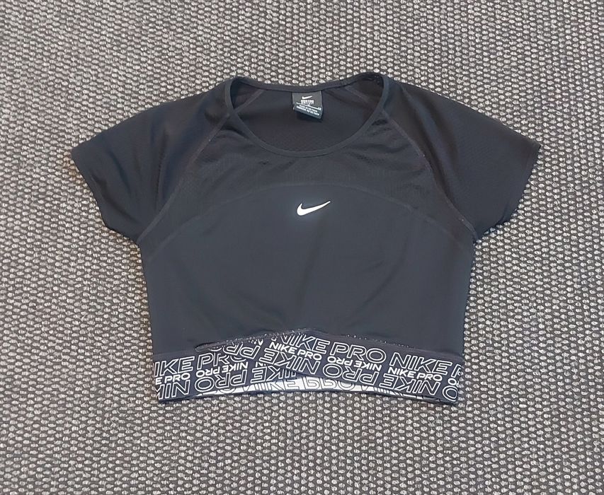 Nike pro топ S размер