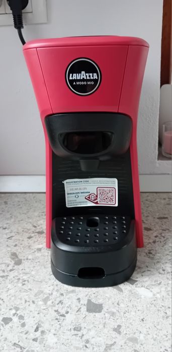 Espressor Lavazza A Modo Mio Tiny , Rosu