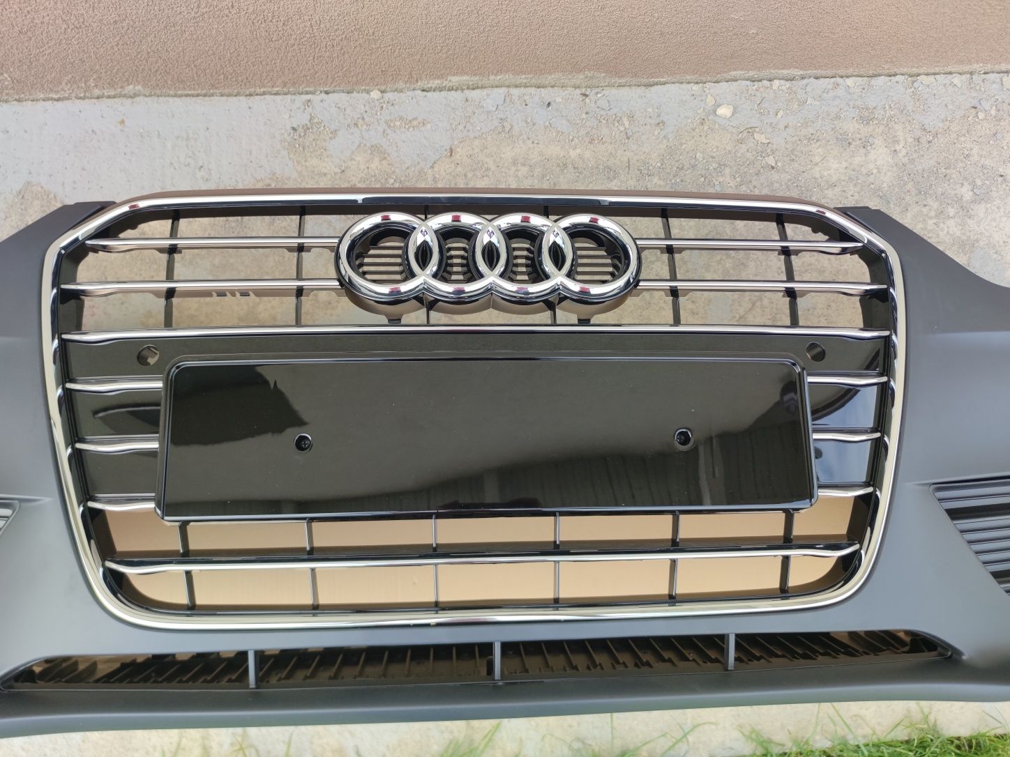 Bara fata Audi A4 B8 facelift 2012-2015 cu spalatoare și senzori
