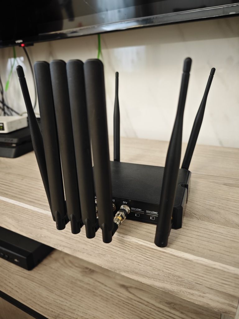 Wi-Fi роутер (модем) Kroks Rt-Cse m12-G