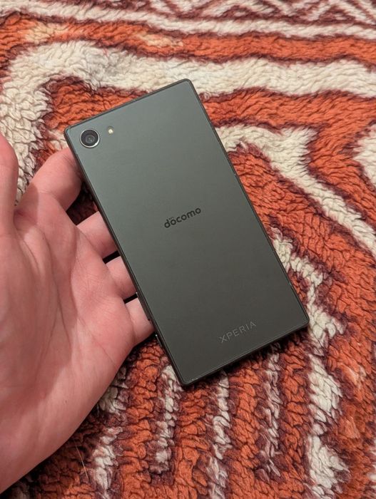 Продам телефон Sony Z5