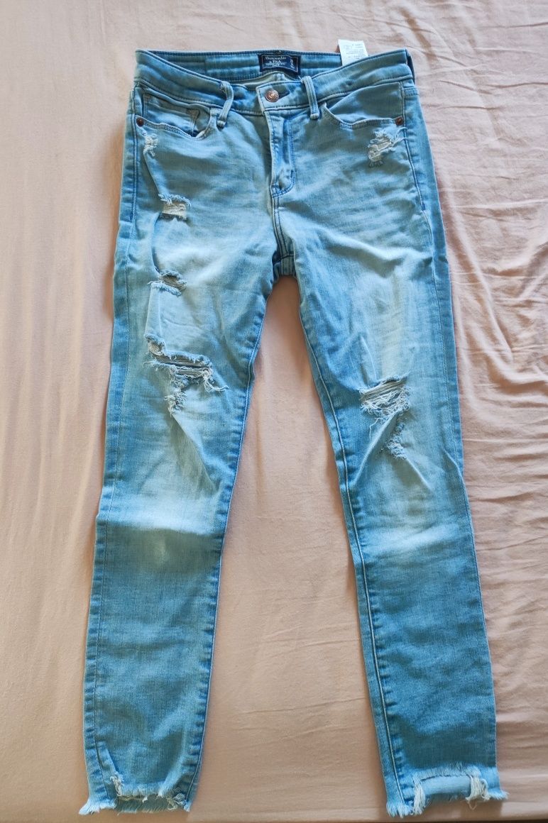 Лот дамски дрехи, размер XS. Нови, малко носени - Vero moda, Bershka..
