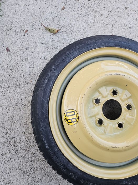 Резервна гума тип патерица 5х110 ф56,6мм 15 цола