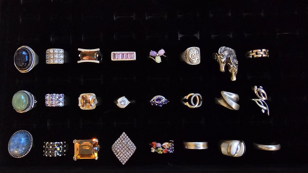 Inele de argint, diverse marimi, cu pietre