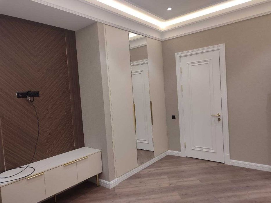 Продажа квартиры в новостройке Ориентир Виа порт Феличита 3/6/8