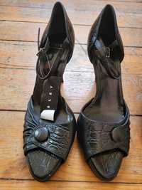 Sisley италиански обувки 40