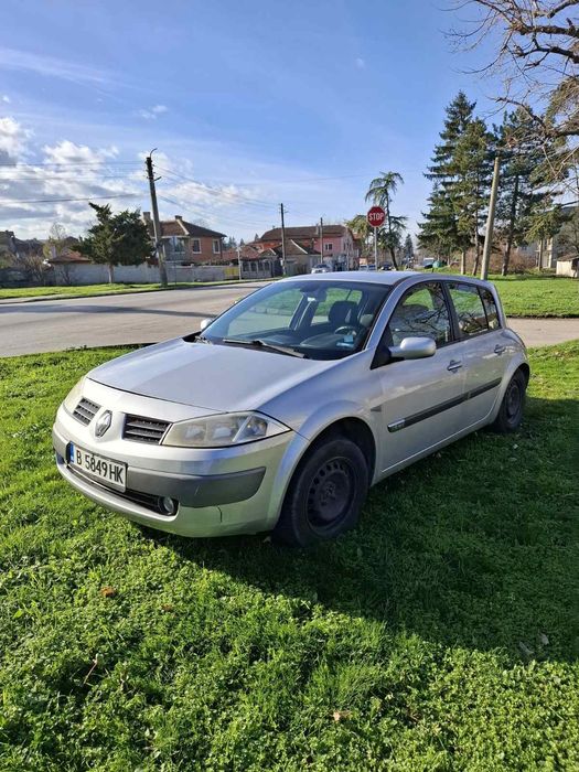 Лека автомобил Renault Meganе