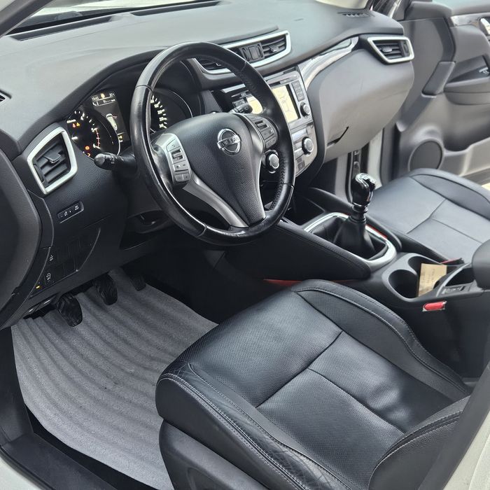Nissan Qashqai  1.6dci •130cp Pano