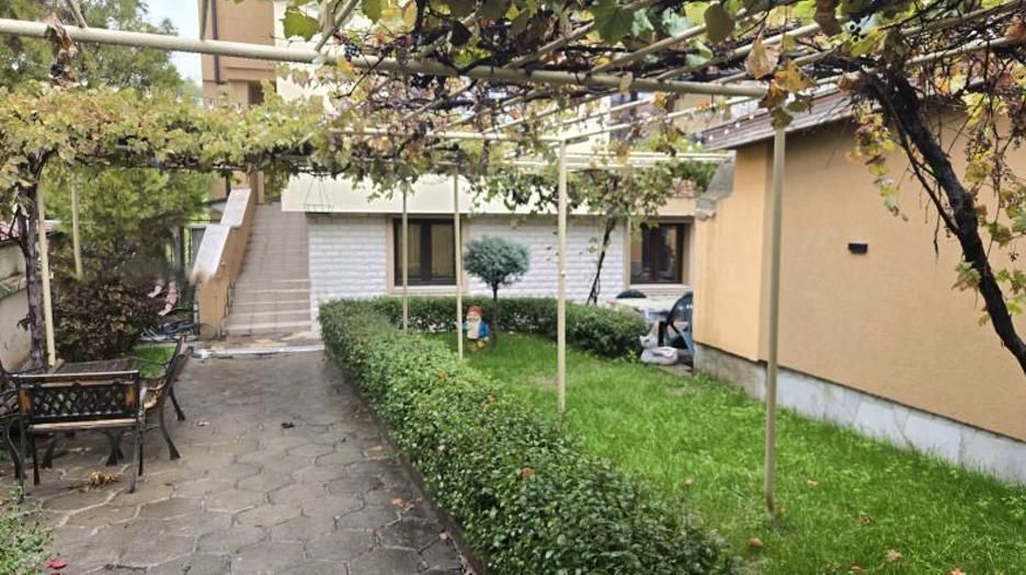 Дава се под наем Къща в Костинброд - 65 кв.м за 614 € - Снимка #4