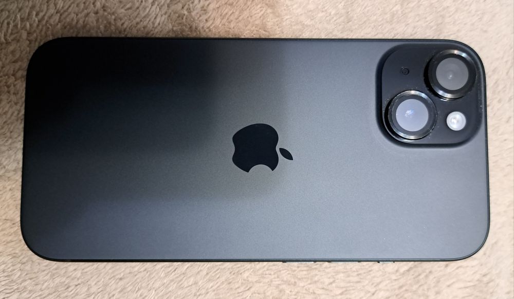IPhone 15, 128ГБ