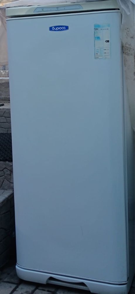 Морозильник продам